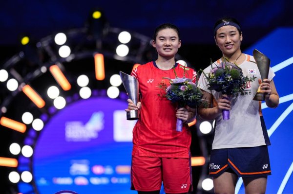 中国羽毛球群众赛：韩悦不敌安洗莹获女单亚军