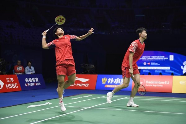 中国羽毛球各人赛：两对中国混双组合留步半决赛