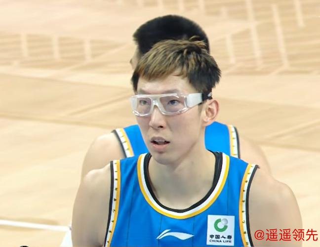 失望！2米11顶薪球员篮下空篮不中，怒砍0分 球迷：快送走