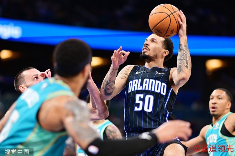 米勒20+4班凯罗23+7+5 黄蜂客场大胜魔术