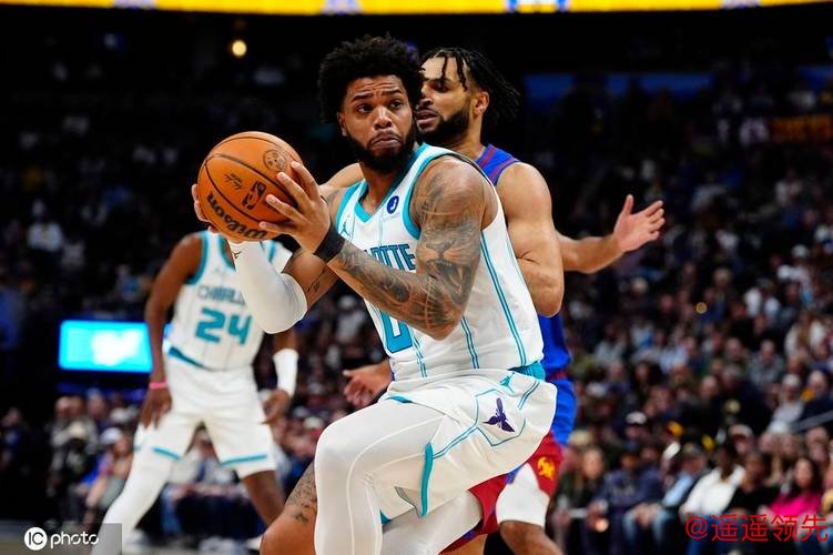 米勒23分鲍尔10+6 穆雷16分黄蜂终结掘金四连胜